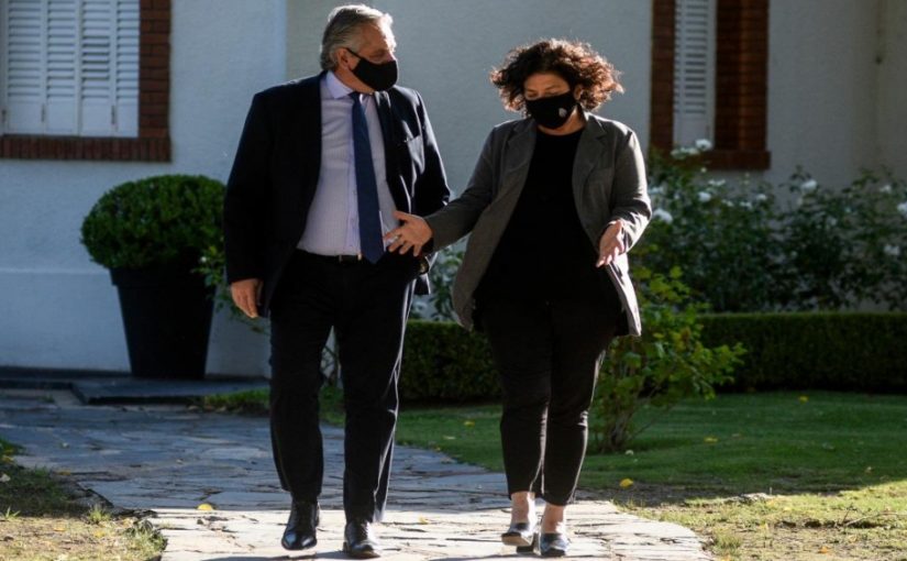 La ministra de Salud, Carla Vizzotti, autorizó con carácter de emergencia la vacuna de Sinopharm