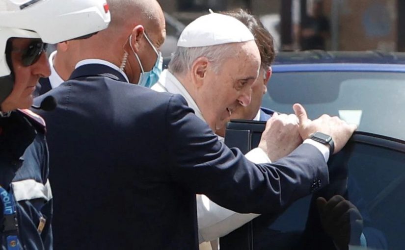 El Papa llamó a vacunarse contra el coronavirus: “Es un acto de amor”